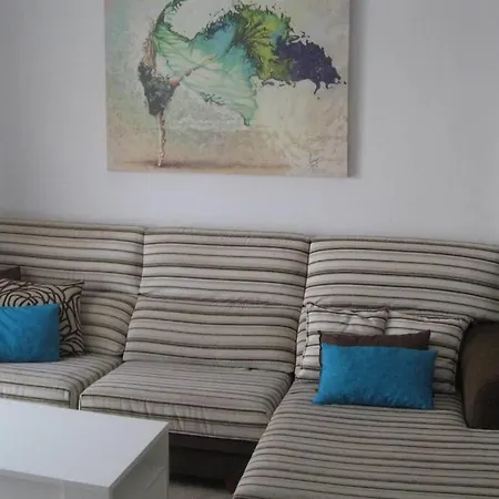 A Cien Metros De La Playa Del Cura